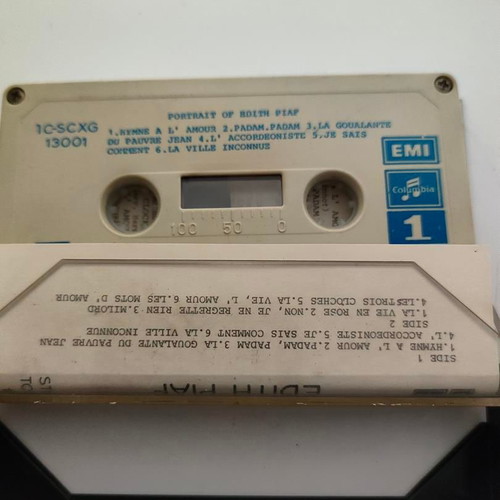 Portrait of Edith Piaf cassette tape like new, folk