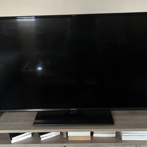 Panasonic 43" TV used with screen shadow defect