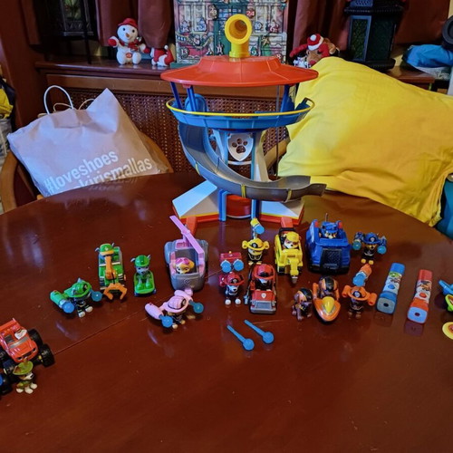 Paw Patrol headquarters playset with figures and vehicles
