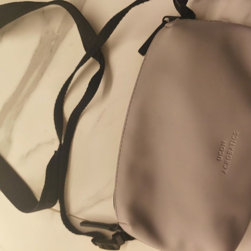 Ucon Acrobatics crossbody bag used, lilac