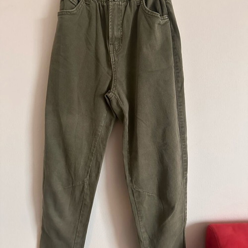 Bershka olive paperbag high-waisted pants like new size 36