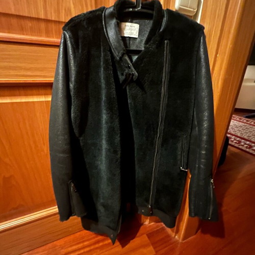 Zara coat with synthetic fur like new, black