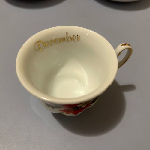 Vintage decorative cup set with Christmas motif new