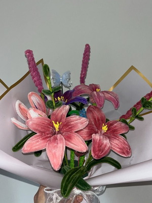 The Garden of Dreams bouquet made to order with 10 flowers