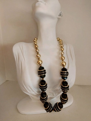 Faux Bijoux Necklace like new, black and gold