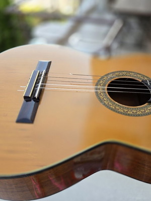 Classical guitar like new