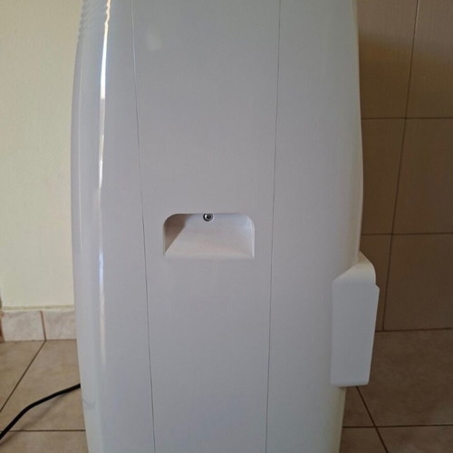 Eurolamp Zephyrus 12000 BTU portable air conditioner with WiFi like new