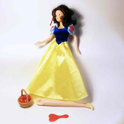 Simba Doll Snow White Disney used with missing leg and marks