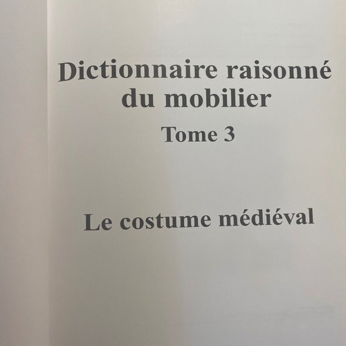 Le costume médiéval book like new, French edition