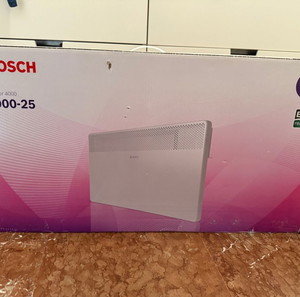 Bosch НС 4000-25 Θερμοπομπός Τοίχου 2500W με Ηλεκτρονικό Θερμοστάτη 90.2x45.1cm