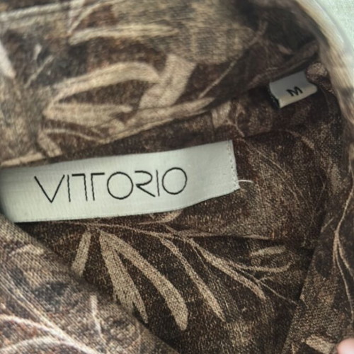 Vittorio Artist shirt like new, multicolored, size M