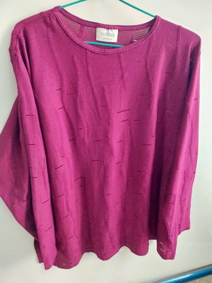 Fuchsia blouse XL long sleeves perforated like new