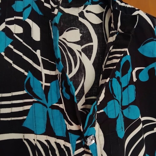 Tunic blue, black and white like new, versatile mini dress