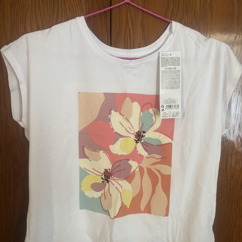 Sleeveless T Shirt Small new with tag Pepco comfortable fit