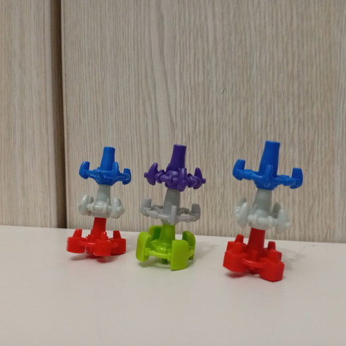 Kinder Surprise Joy Jacks & Spinners set used