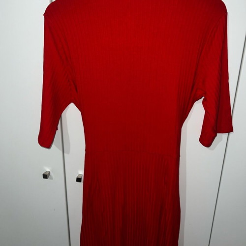 Red wrap dress new, size M