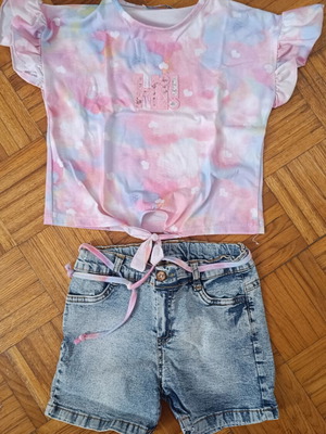 Evita set with colorful heart print top and denim shorts, like new, 6 years
