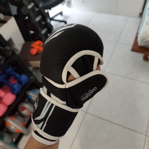 MMA gloves like new for sparring and training