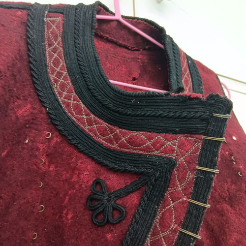 Collectible traditional woolen burgundy vest used