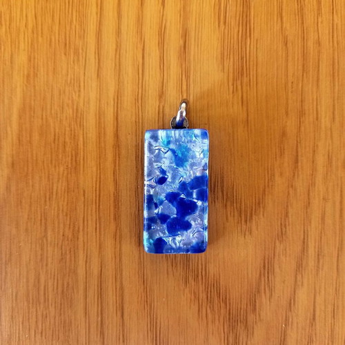 Murano-style pendant like new with blue and silver shades