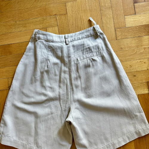 Badila beige knee-high shorts XS