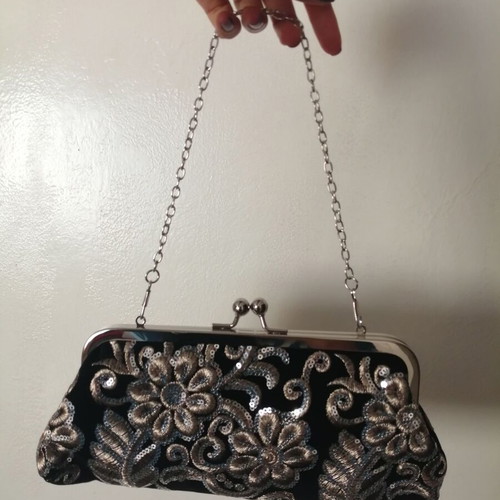 Elegant black clutch bag with sequins and floral embroidery, new