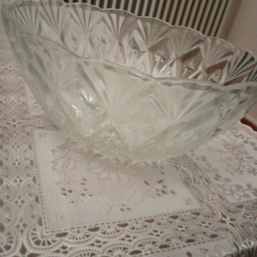 Vintage large serving bowls or salad bowls like new, set of 2