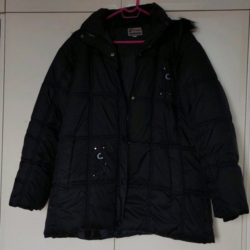 Black jacket XXXL like new with hood and rhinestones