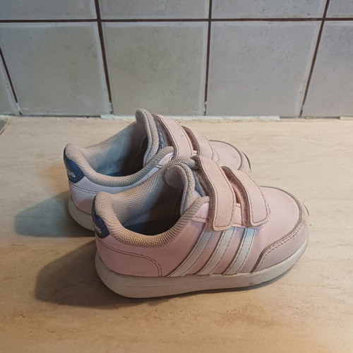 Adidas kids' sports shoes with scratches, like new