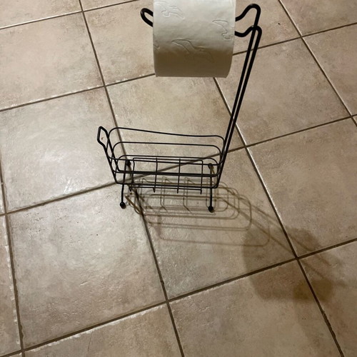Metal toilet paper holder with magazine rack like new