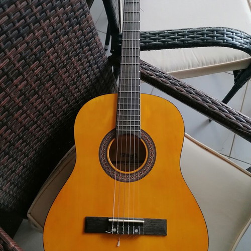 Stagg classical guitar 3/4 used, very good condition