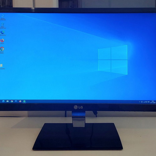 LG Monitor E2260S-PN 21.5'' computer screen used