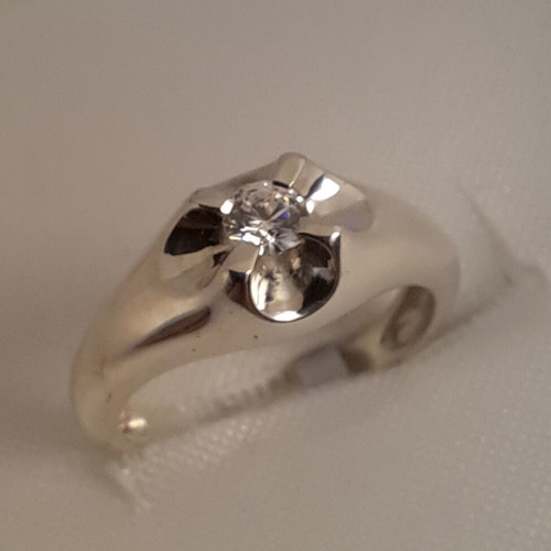 Silver solitaire ring 925 new, size 55