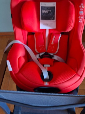 Νέο παιδικό κάθισμα αυτοκινήτου Cybex Sirona Gi i-Size 0-20kg κόκκινο
