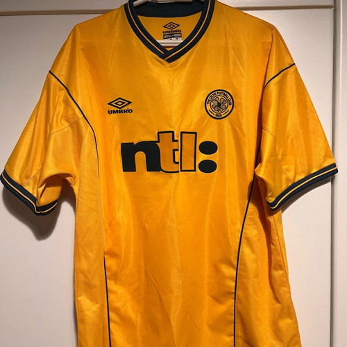 Celtic 2005 Craig Bellamy jersey like new, authentic, size x-large