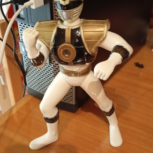White Ranger action figure used with projector chest light, 21 cm
