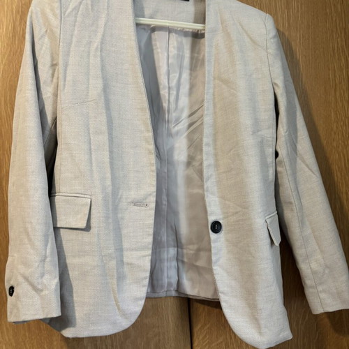 Zara beige summer suit used, size 38