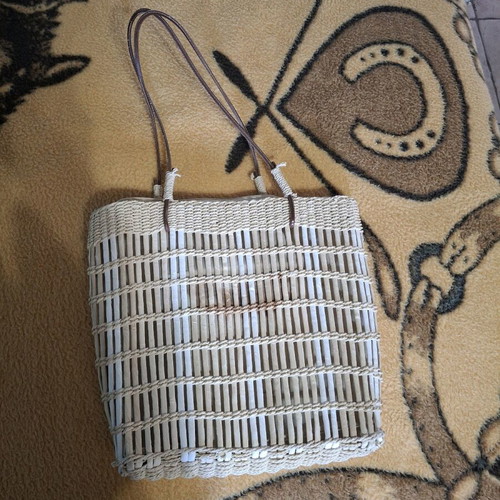 Straw bag used with stain