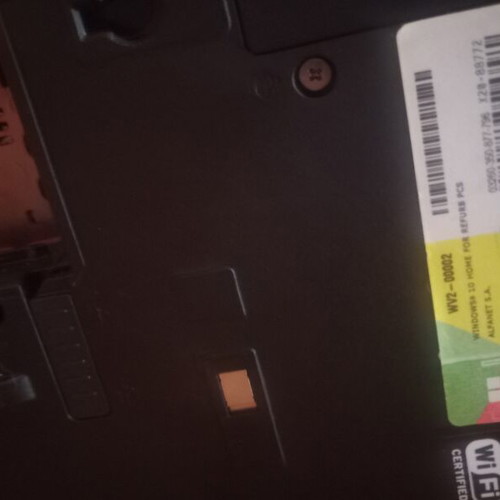 Acer laptop used, no battery, charger works, speaker issues, SSD