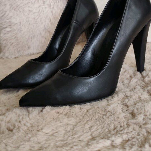 Sante black pumps size 41 like new with 11 cm high heel