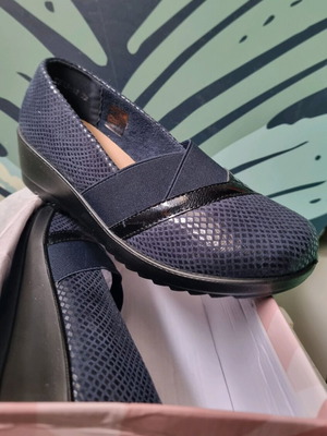 Anatomic shoes new, blue, size 39