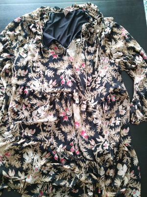 H&M long-sleeve dress like new, 2XL, black and beige with patterns