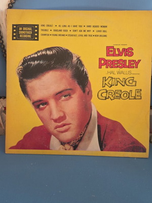Винилов албум King Creole на Elvis Presley от 1958, като нов