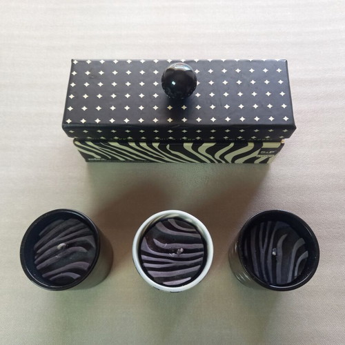 Scented candles in S&P case
