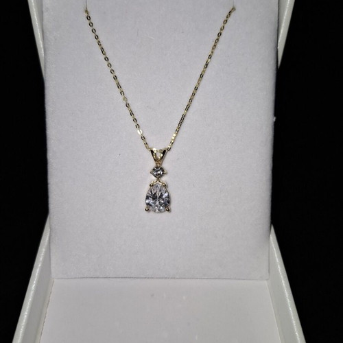 Necklace with pure gold and synthetic stones new