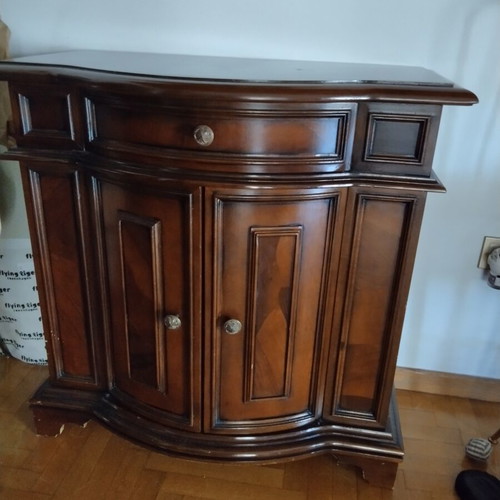 Vintage closet like new, short, 1m length, 1m height, 30cm width