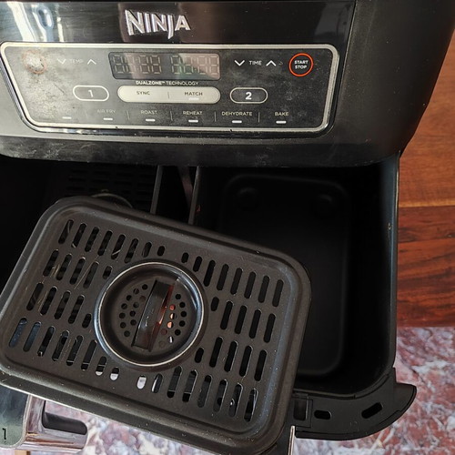Ninja air fryer with 2 baskets 2400W 7.6L