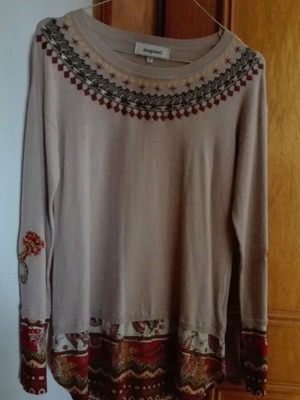 Desigual blouse with two fabrics like new, beige and red, XS