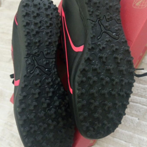 Puma Vitoria TT football shoes black new, size 41