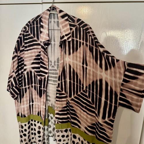 Moutaki long loose shirt with elbow sleeves, colorful